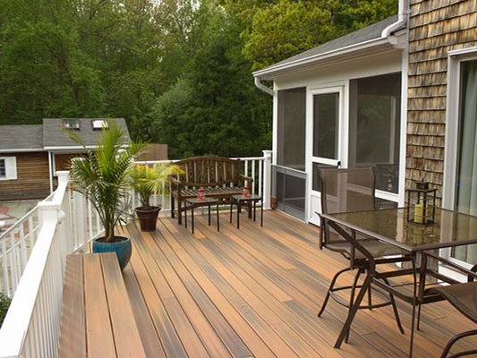 Deck building and repair for a Central Arkansas backyard