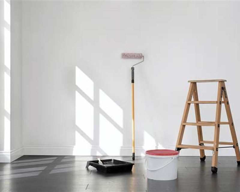 Interior wall and trim painting in a Central Arkansas home